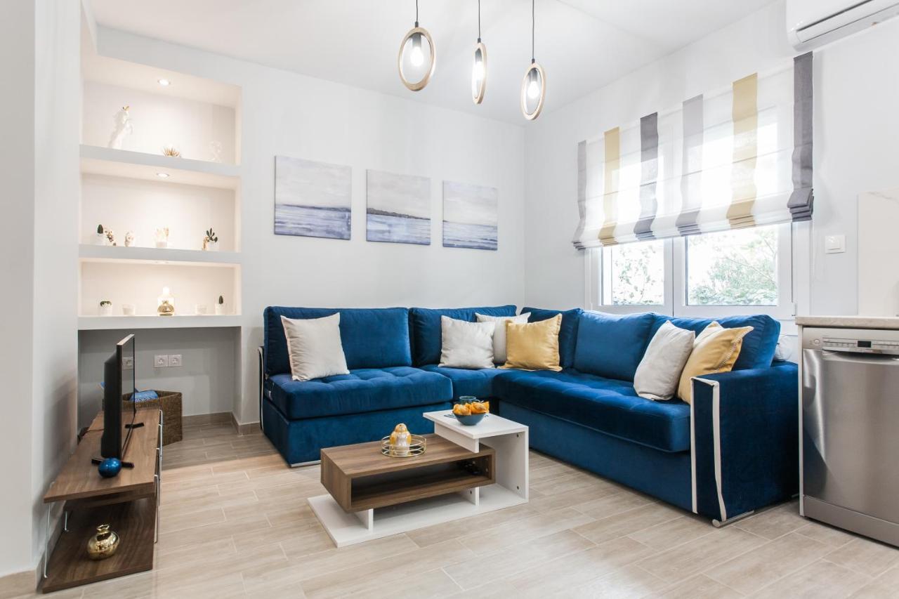 Luxury Seaside Apartment Next To Starbucks Opossite The Beach Park Of Flisvos Athen Eksteriør billede