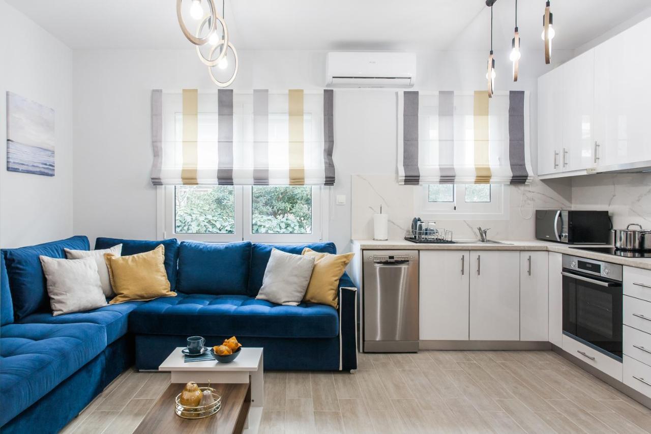 Luxury Seaside Apartment Next To Starbucks Opossite The Beach Park Of Flisvos Athen Eksteriør billede