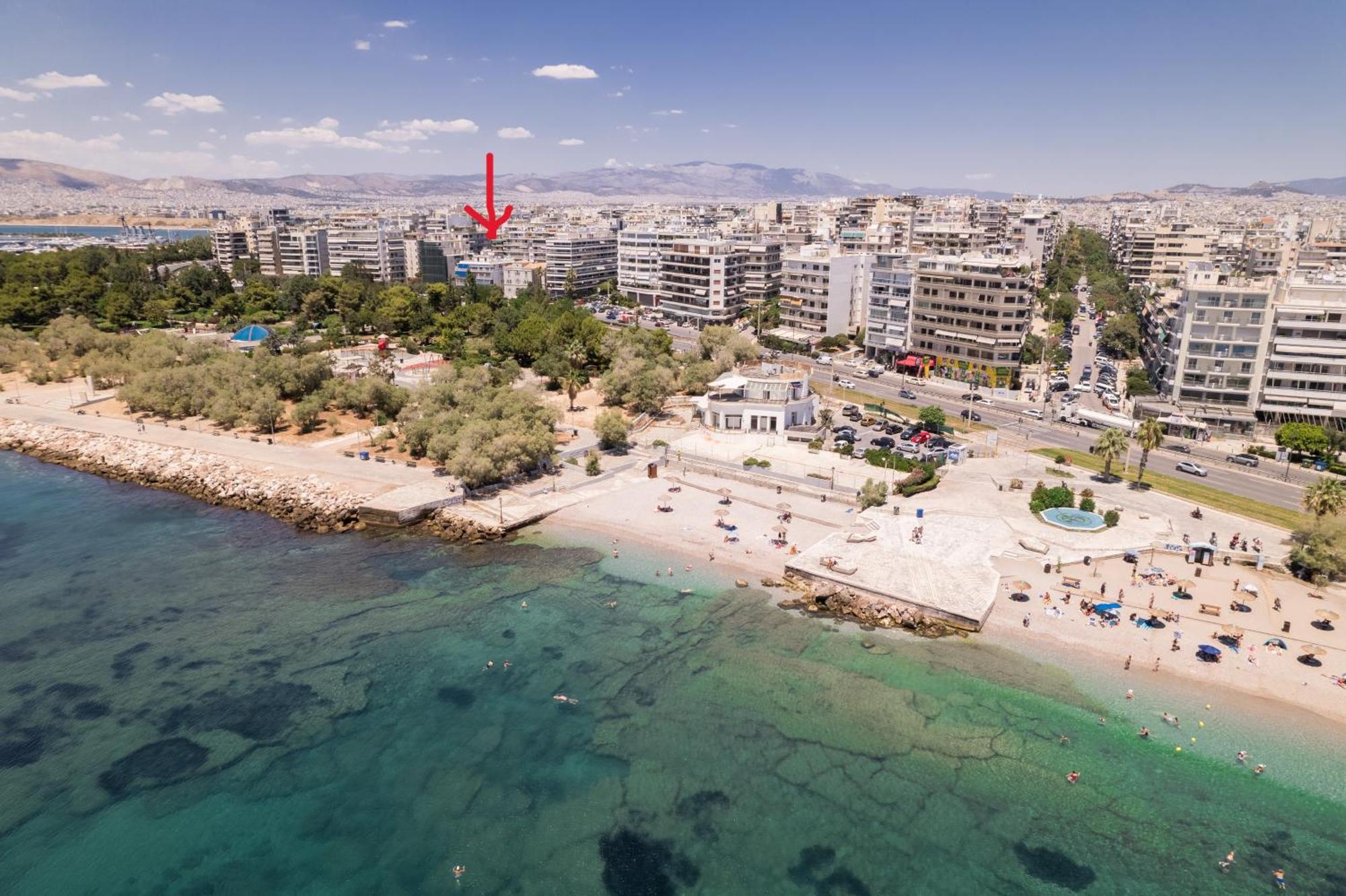 Luxury Seaside Apartment Next To Starbucks Opossite The Beach Park Of Flisvos Athen Eksteriør billede